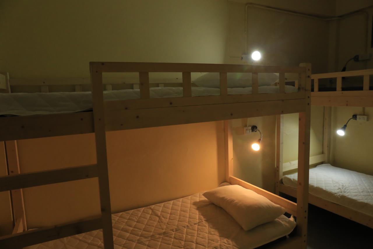 曼谷 仲夏夜旅舍旅舍 外观 照片